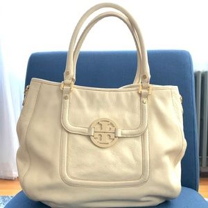 Tory Burch Amanda Hobo Handbag